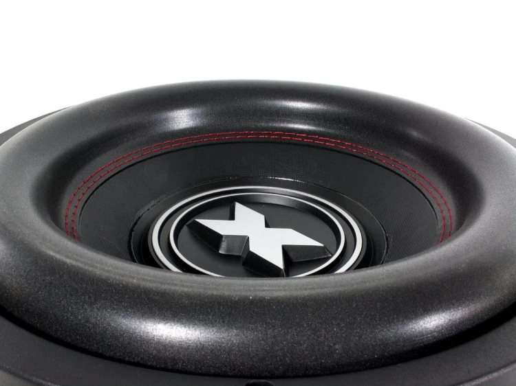 Excursion SXR.v2-12D2 z Crunch GPX1250.1D to zestaw subwooferowy 12 cali 600W RMS SQ/SPL do car audio, oferujący mocny, głęboki i kontrolowany bas w obudowie sealed lub bass reflex.